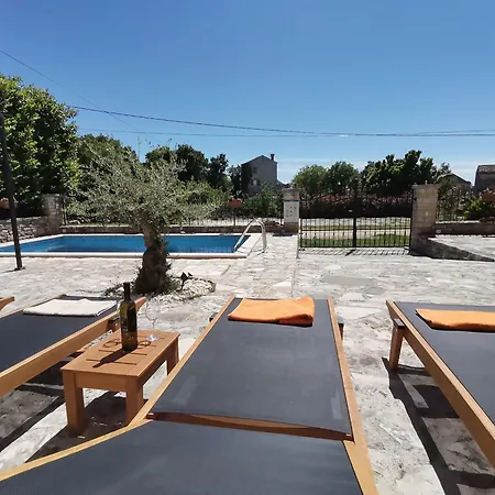 Holiday home Rustica *